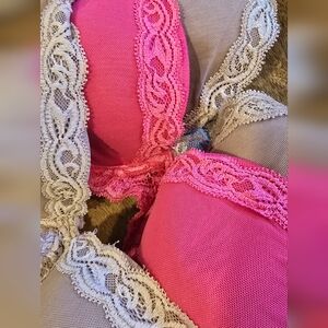 3 Natori Feathers Plunge T-shirt Bra